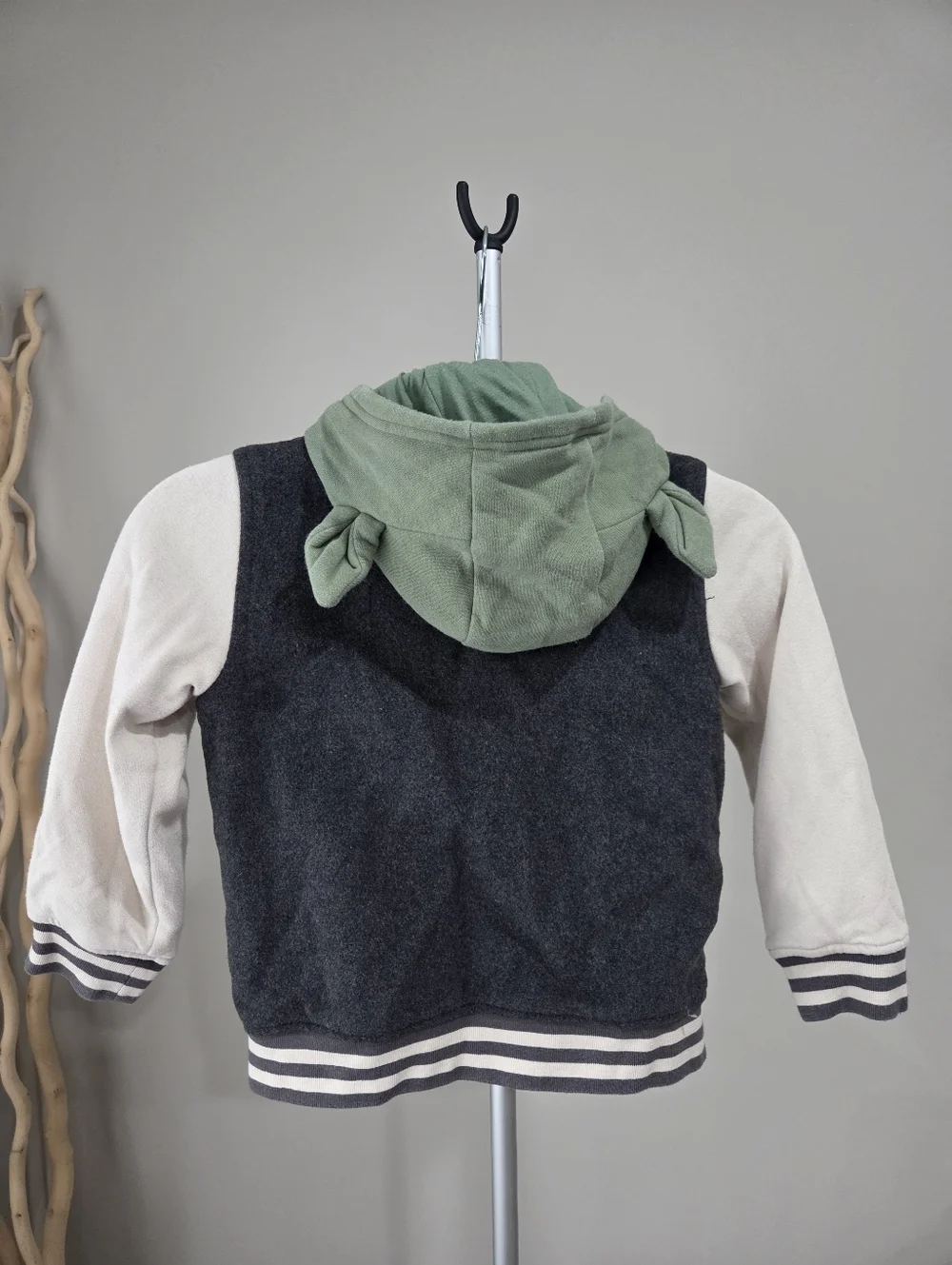 GAP× STAR WARS Kids Varsity Jacket with Green Hood - Grey & Cream sz.5